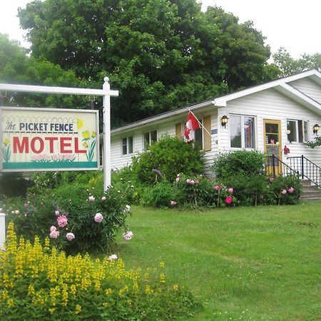 Picket Fence Motel St. Andrews By The Sea Екстериор снимка