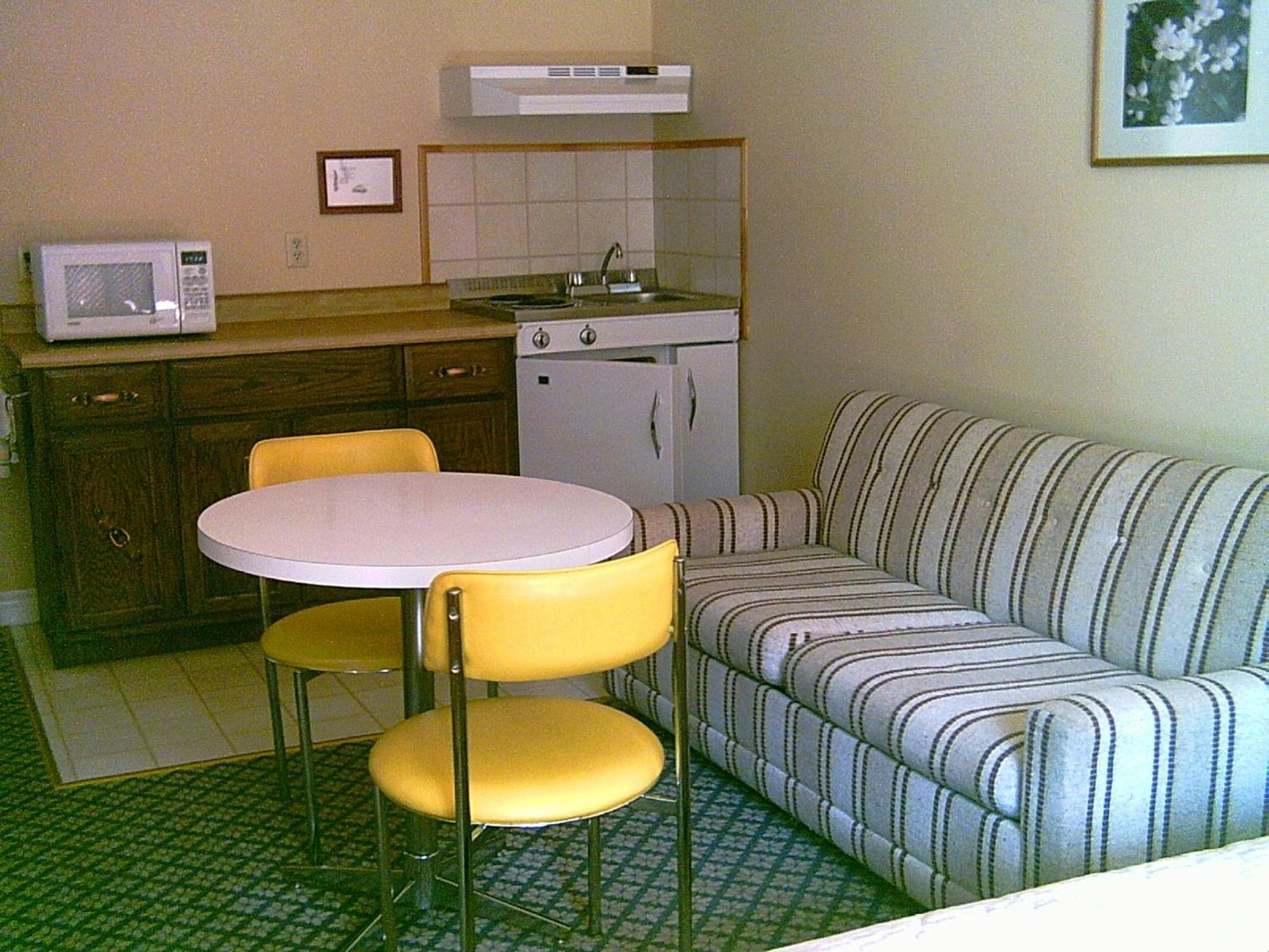 Picket Fence Motel St. Andrews By The Sea Екстериор снимка