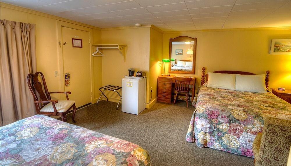 Picket Fence Motel St. Andrews By The Sea Екстериор снимка