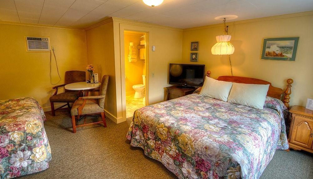 Picket Fence Motel St. Andrews By The Sea Екстериор снимка