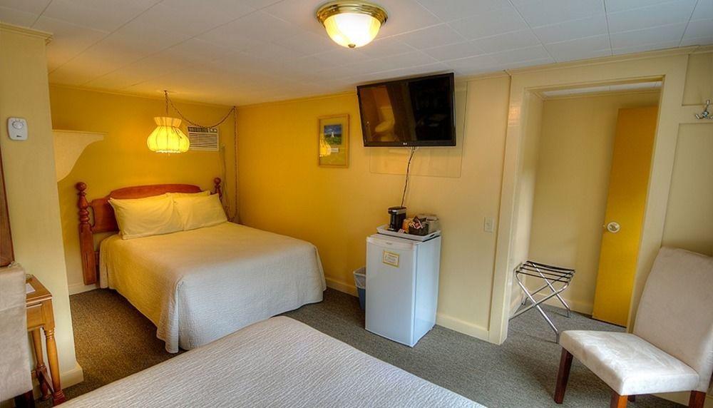 Picket Fence Motel St. Andrews By The Sea Екстериор снимка