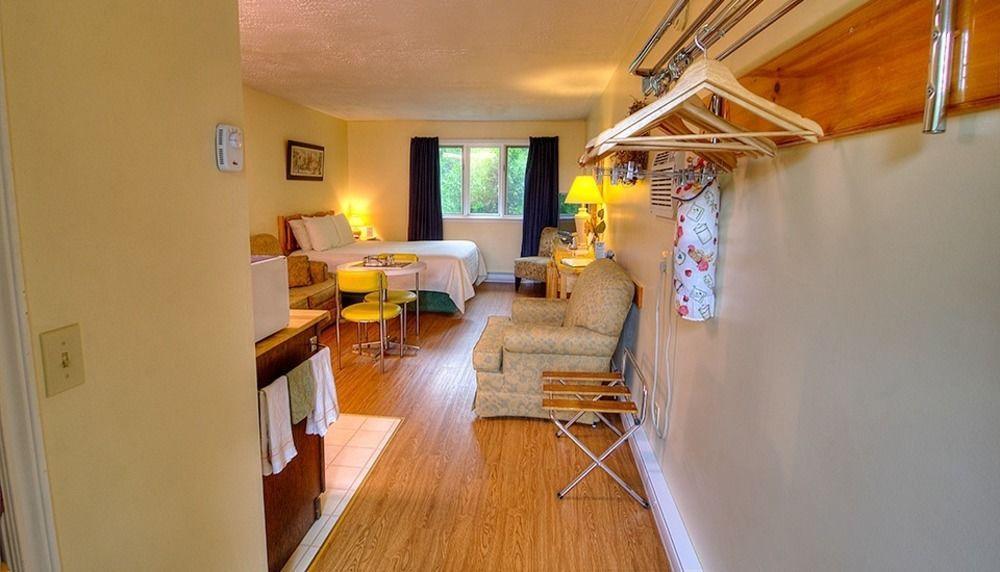 Picket Fence Motel St. Andrews By The Sea Екстериор снимка